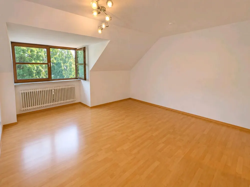 Gepflegte 2-Zimmer-Dachgeschosswohnung Markt Schwaben