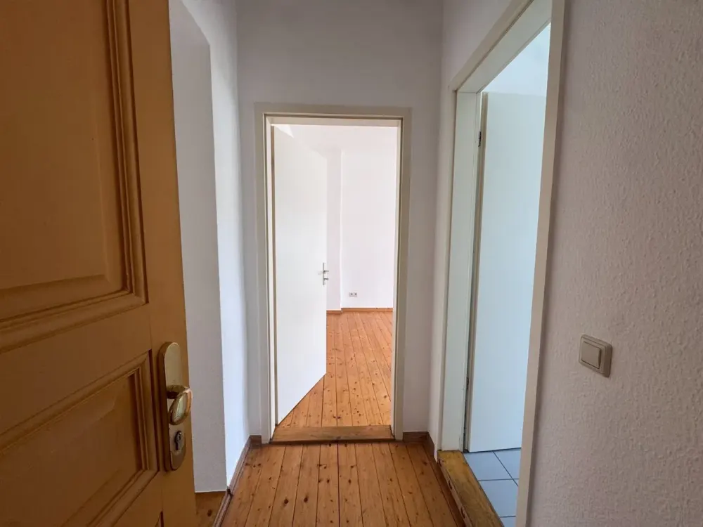 Lichtdurchflutete 2-Zimmer Wohnung !
