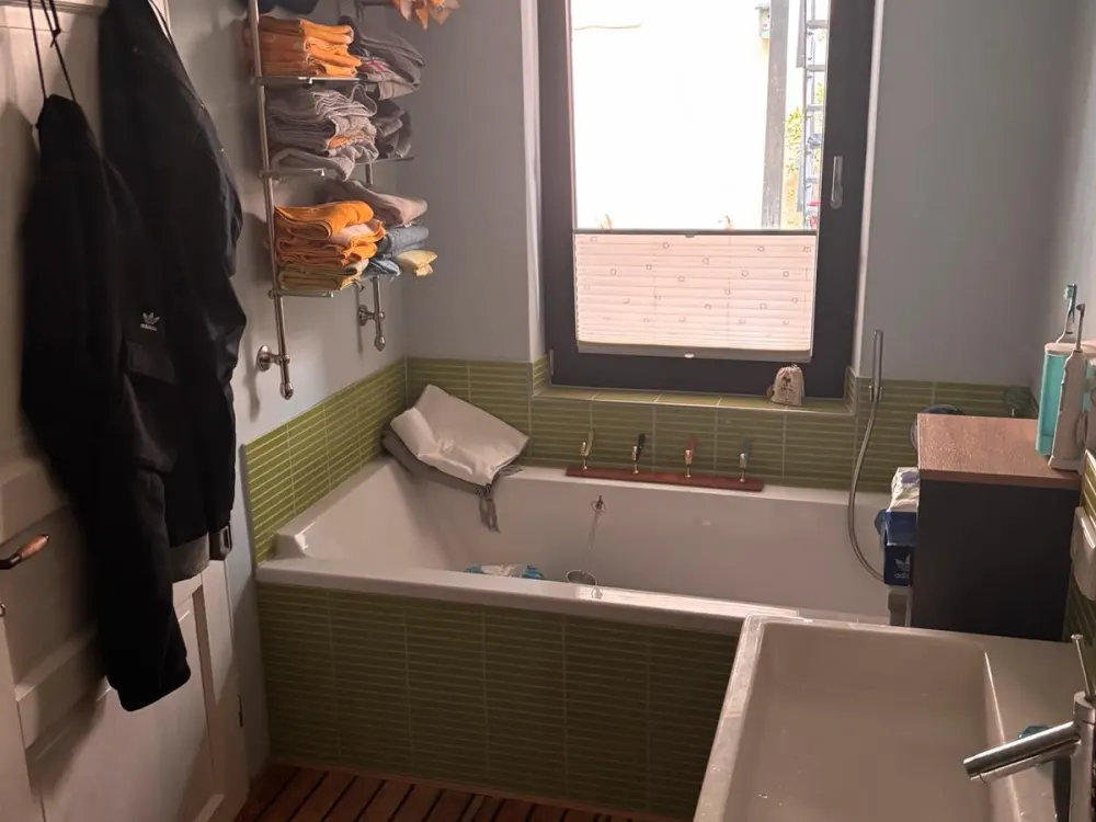 1,5 Zimmer Souterrain im Flüsseviertel Neustadt