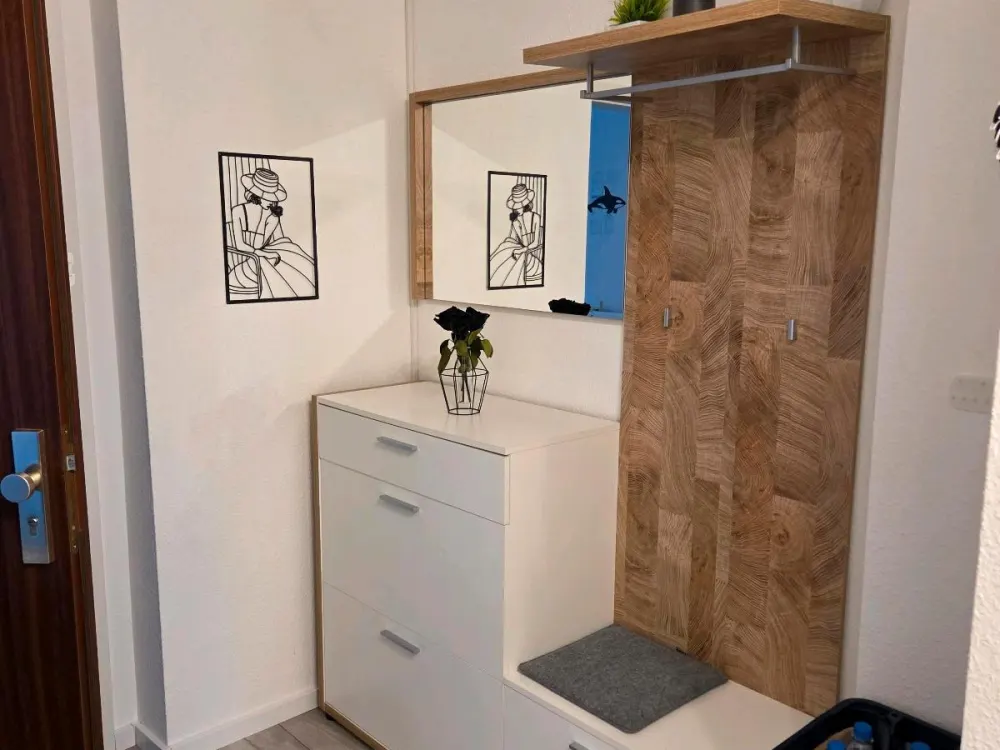 möblierte Wohnung bei der Einkaufsmeile Ulzburger Straße