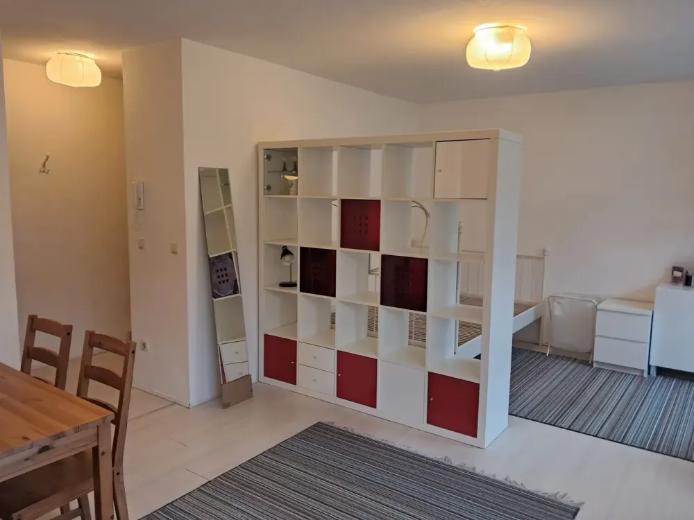 1-Zimmer Wohnung mit Balkon in Neuss