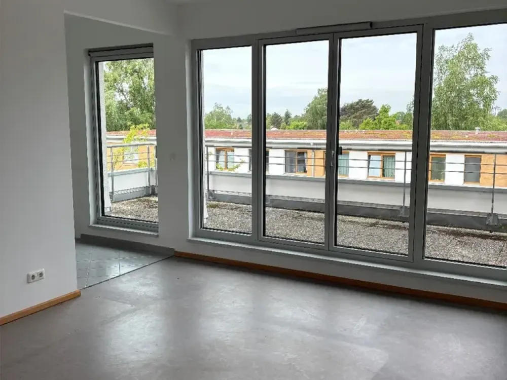2-Zimmer-Wohnung mit Dachterrasse und neuer Einbauküche