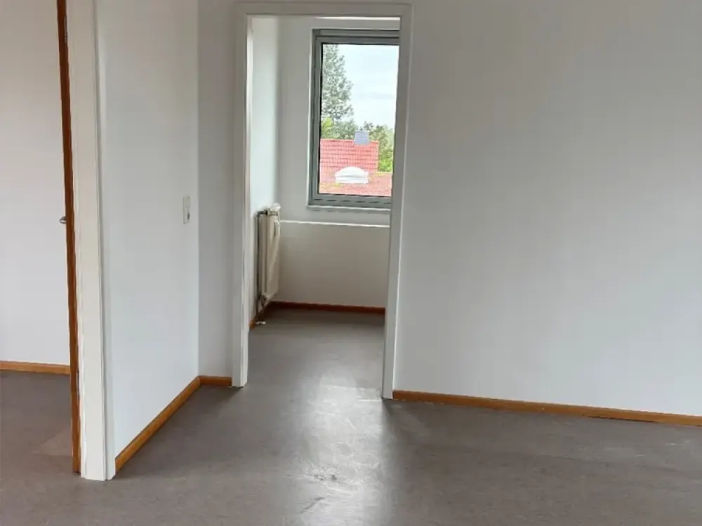 2-Zimmer-Wohnung mit Dachterrasse und neuer Einbauküche