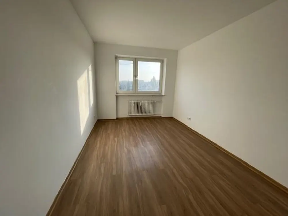Sanierte 3-Zimmer im Erdgeschoss mit Balkon