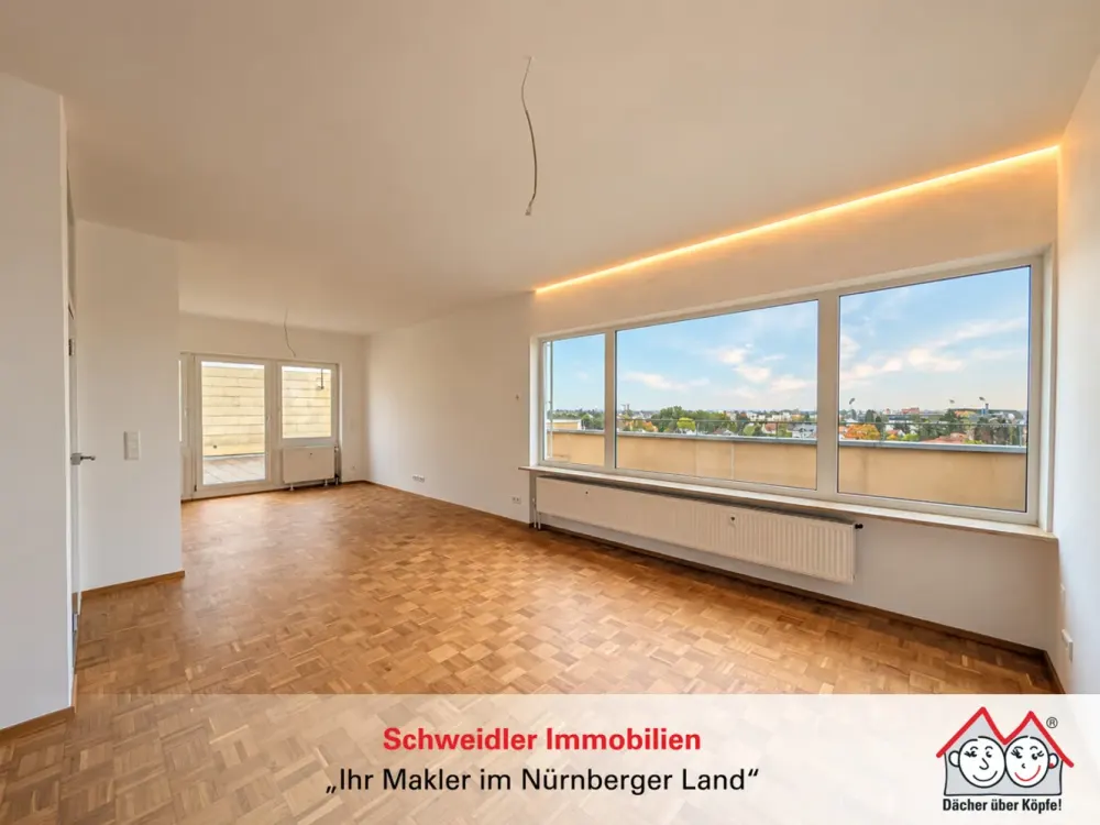 Your Box Seat Over Fürth: Spacious 4-Room Penthouse with Elevator and XXL Roof Terrace