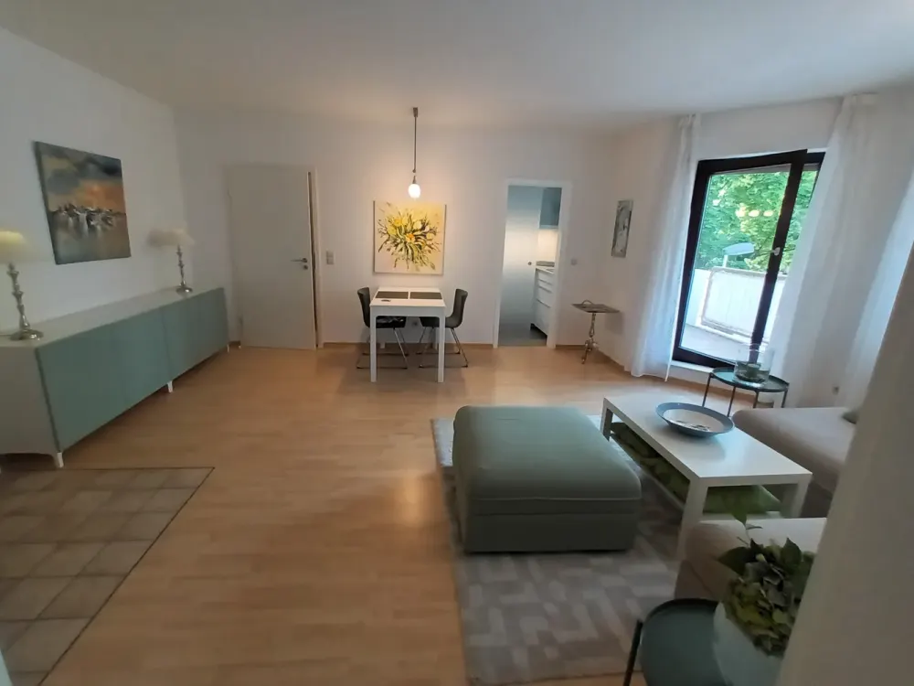 Wohnen mit Charakter: 2-Zimmer-Wohnung im Westend-Süd