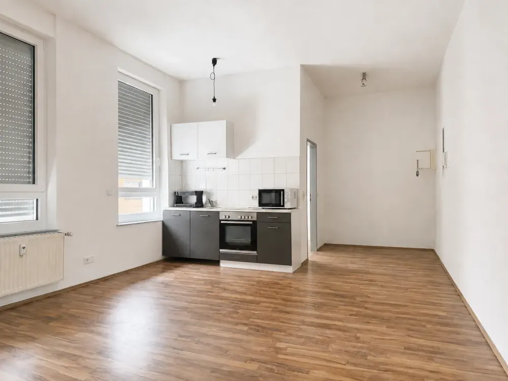 TOP-2-ZKDB Wohnung im 1. OG mit Küchenzeile