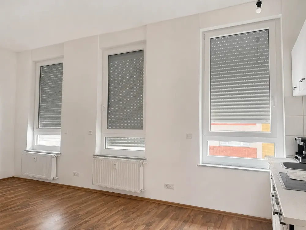 TOP-2-ZKDB Wohnung im 1. OG mit Küchenzeile