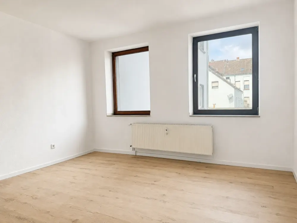 TOP-2-ZKDB Wohnung im 1. OG mit Küchenzeile