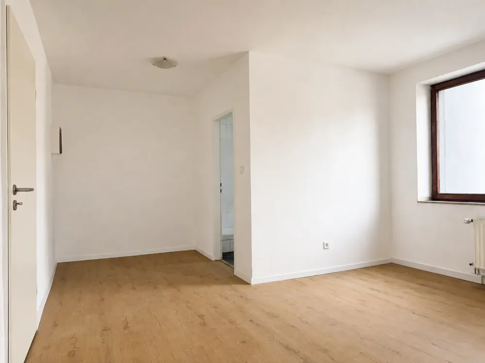 TOP-2-ZKDB Wohnung im 1. OG mit Küchenzeile