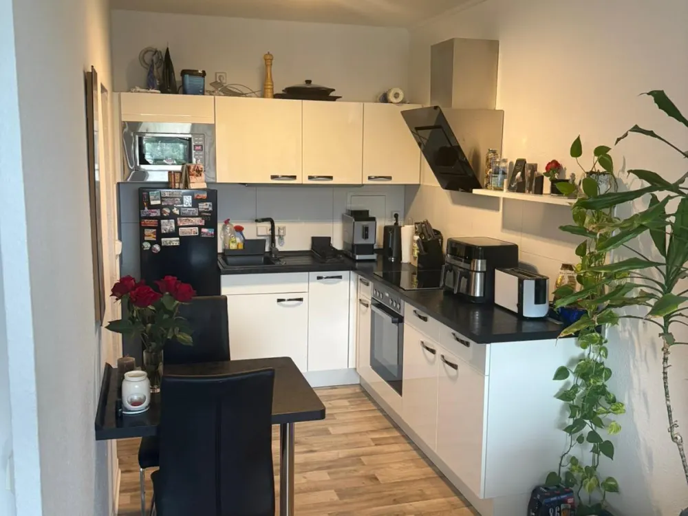 2-Zimmer-Wohnung mit Balkon in Erfurt-Südost, Nachmieter gesucht