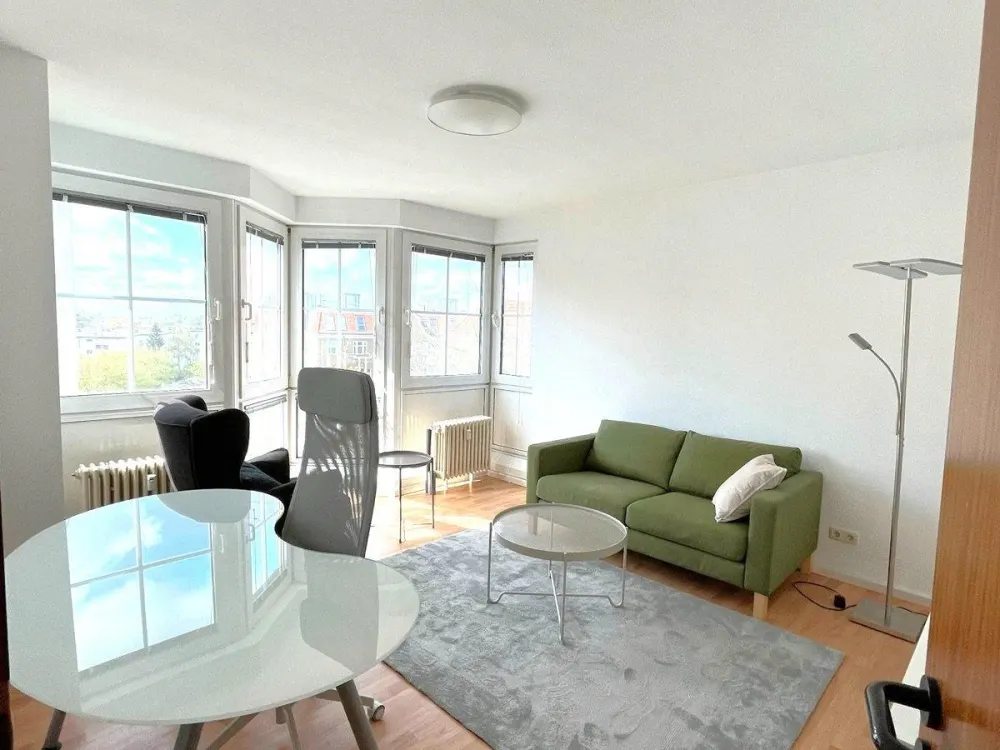 Möblierte 3-Zimmer-Wohnung mit Balkon, Reinickendorf, 77 m²