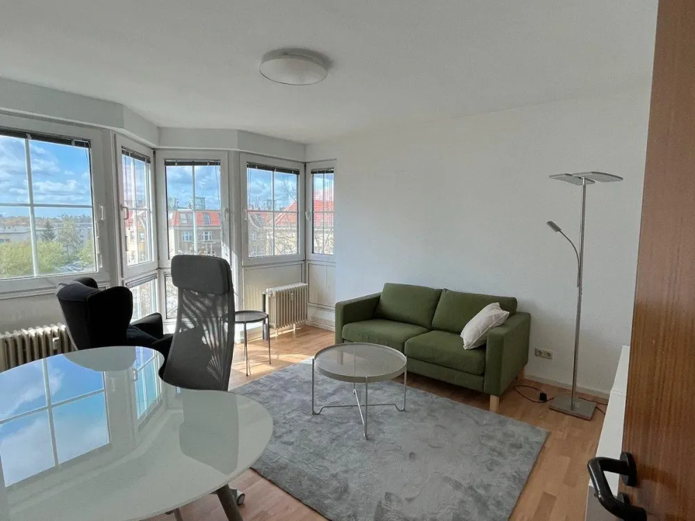 Möblierte 3-Zimmer-Wohnung mit Balkon, Reinickendorf, 77 m²