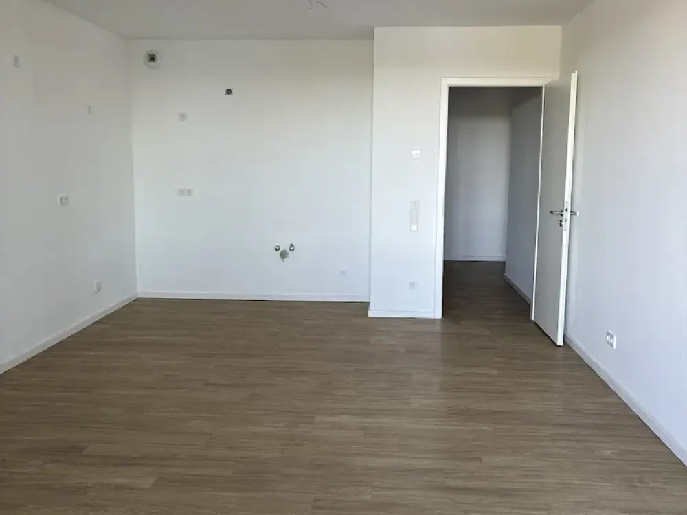 Helle 2-Zimmer-Wohnung mit Balkon, barrierefreie Objektgestaltung, provisionsfrei