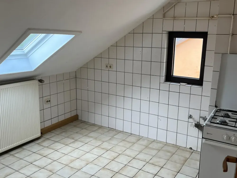 Helle 4-Zimmer-Dachgeschosswohnung in Niederrad