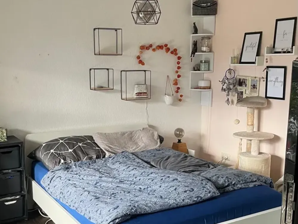 Erlangen Nord Gepflegte Wohnung mit zwei Zimmern sowie eigene Terrace und Einbauküche in Erlangen