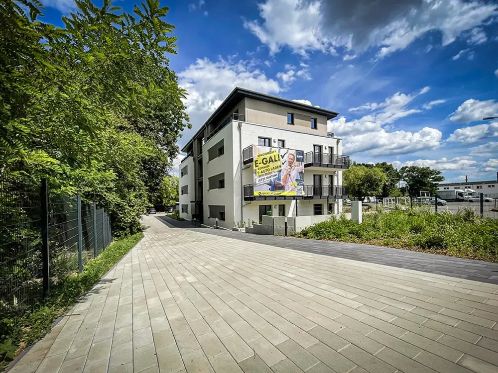 *** 2 Rooms * First Occupancy * Private Garden * Parking Space * Fitted Kitchen * AVAILABLE * Markkleeberg ***