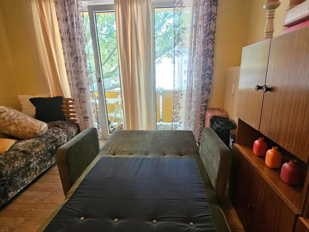 Möbliert 1-Zimmer inkl. Balkon, Strom, WLAN. Nähe Goethe Uni