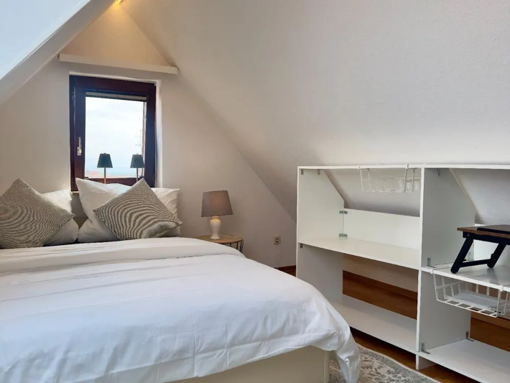 Vollmöblierte Maisonette Wohnung mit relocation support