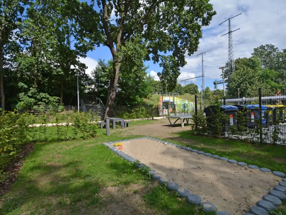 Am Carlsgarten 7, 9