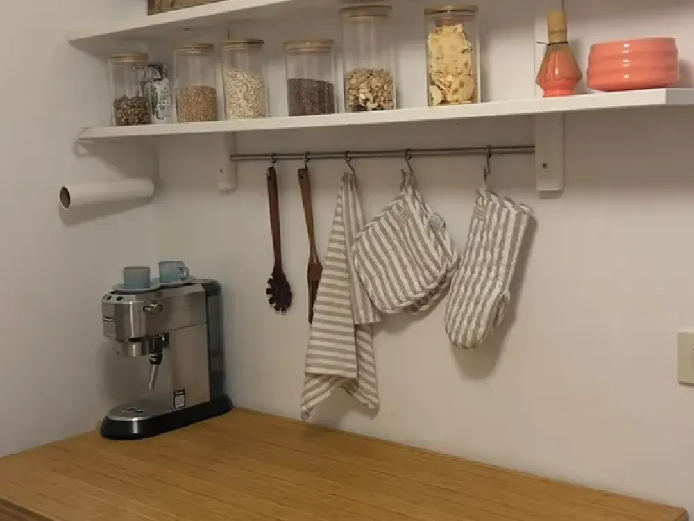 Fixed-term: Fully furnished 2-room apartment at Westpark