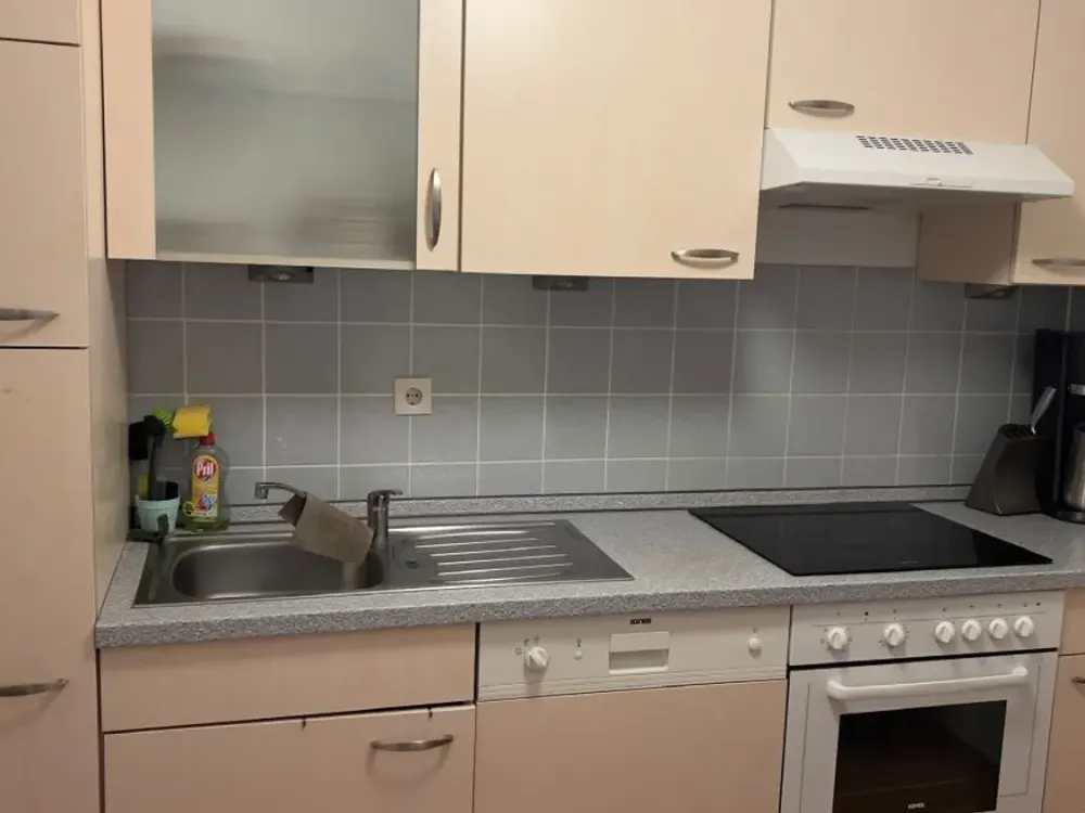 Fixed-term: Fully furnished 2-room apartment at Westpark
