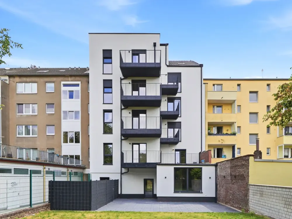Neubauerstbezug! Großzügige DG-Wohnung Leverkusen