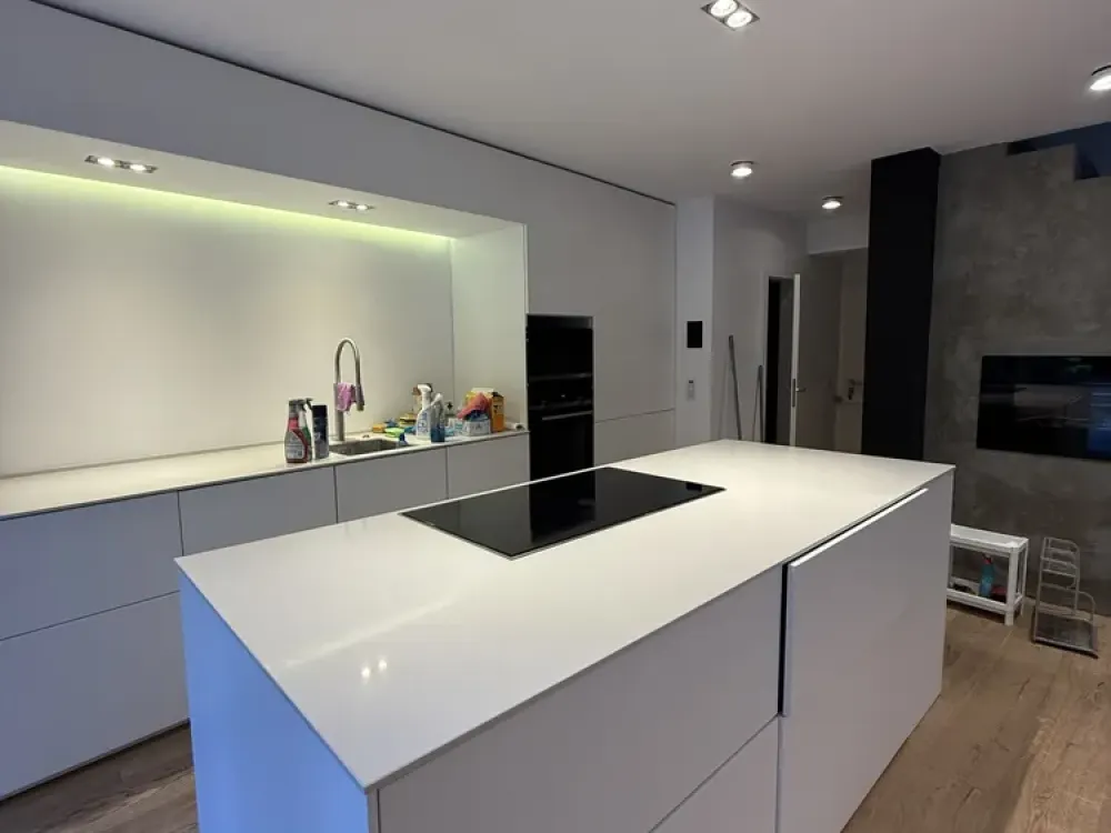 Luxuriöse 3-Zimmer Wohnung mit eigenem Garten in Düsseldorf-Oberkassel