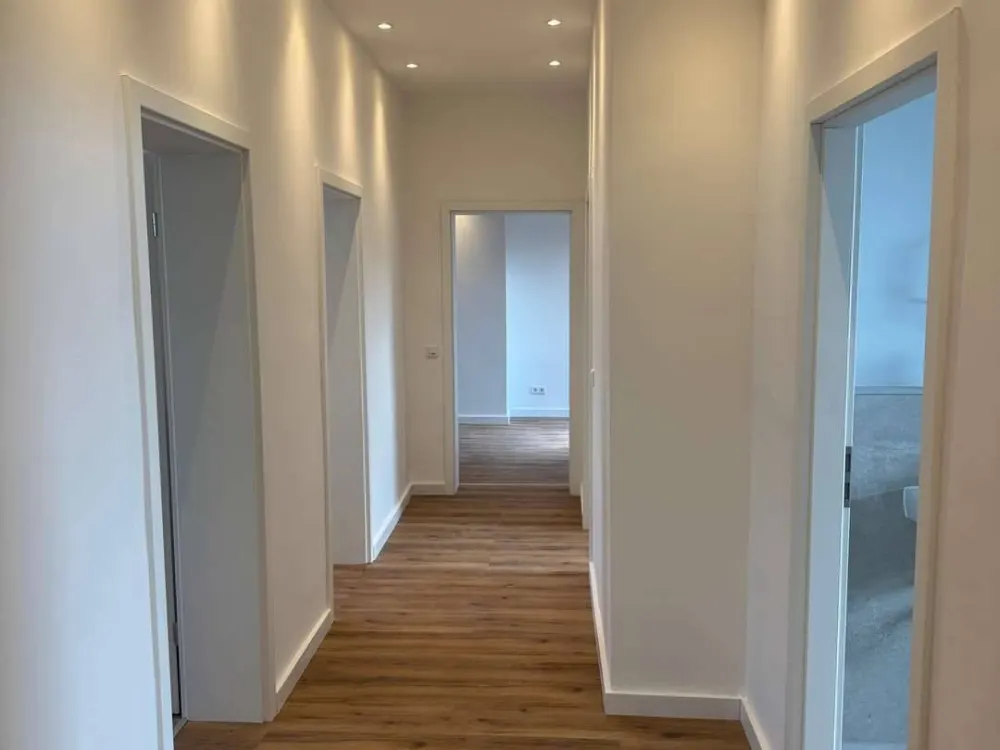 Kernsanierte 5-Zimmer-Wohnung in Düsseldorf-Oberbilk