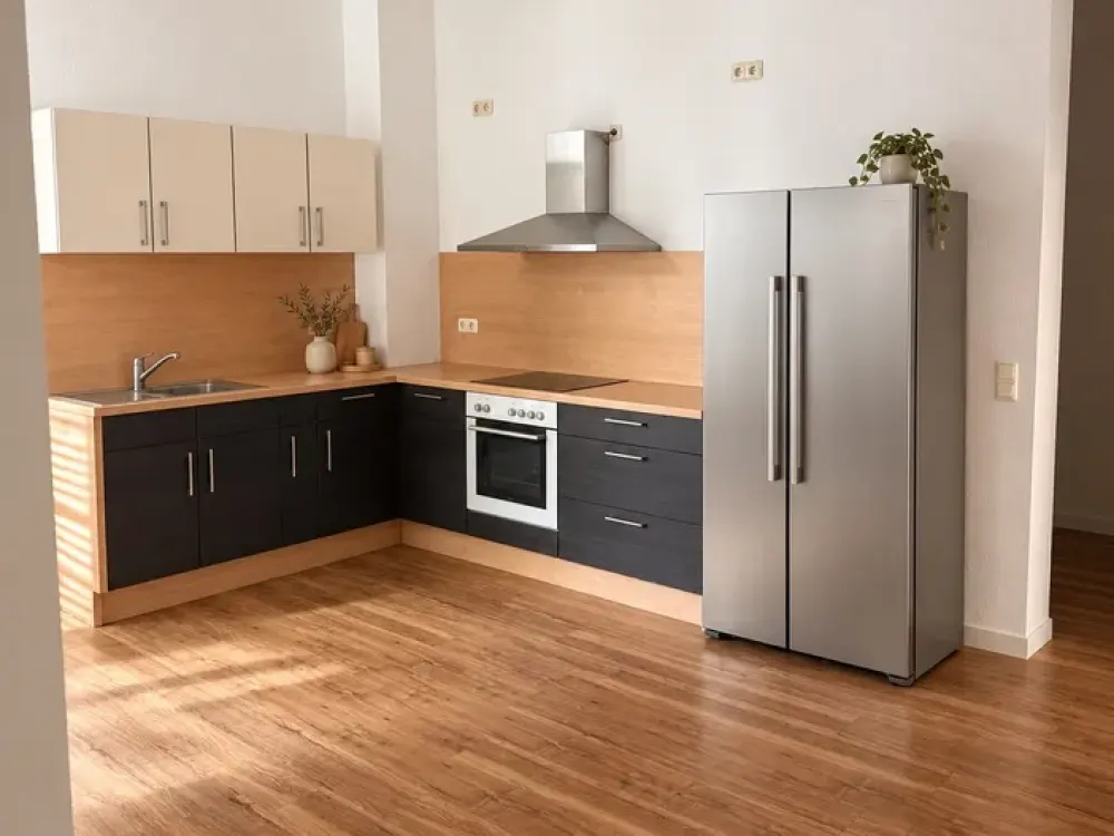 3-Room Art Nouveau Apartment near Großer Garten, 85 m², New Bathroom
