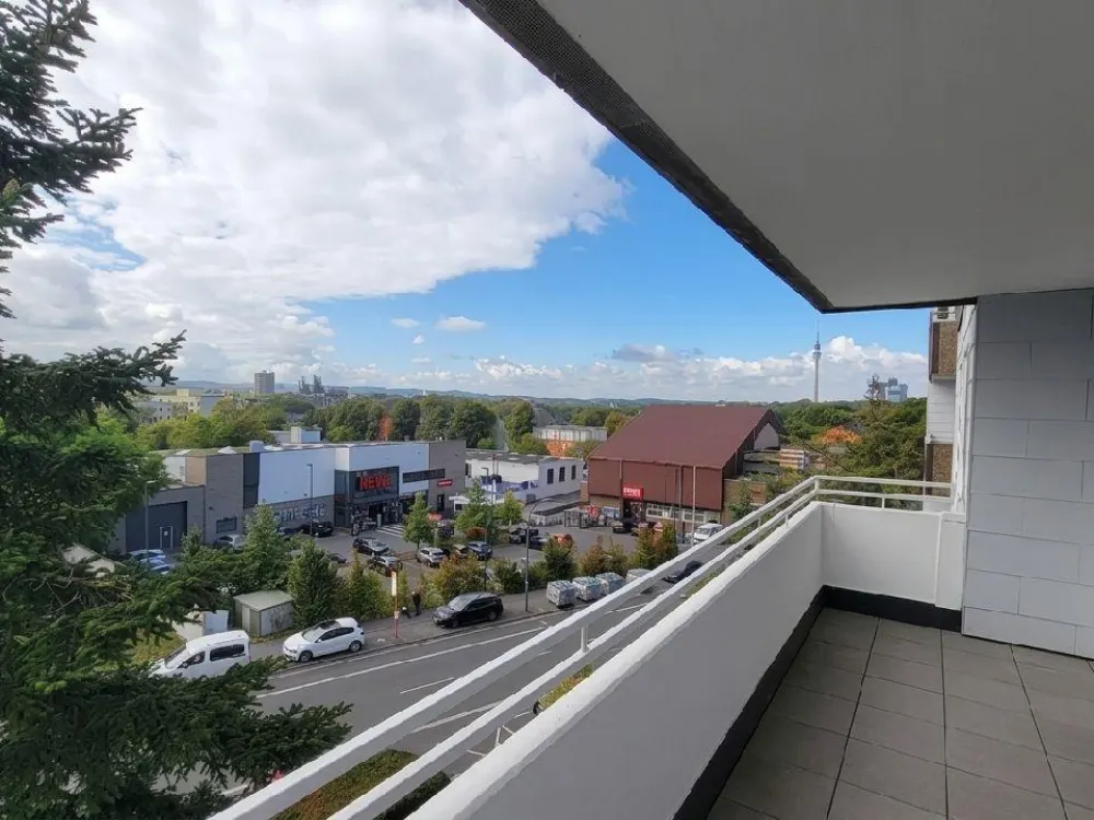 Komplett renovierte, helle 3-Zimmer-Wohnung ca. 77 m² mit Balkon, in Dortmund-Hörde zu vermieten!