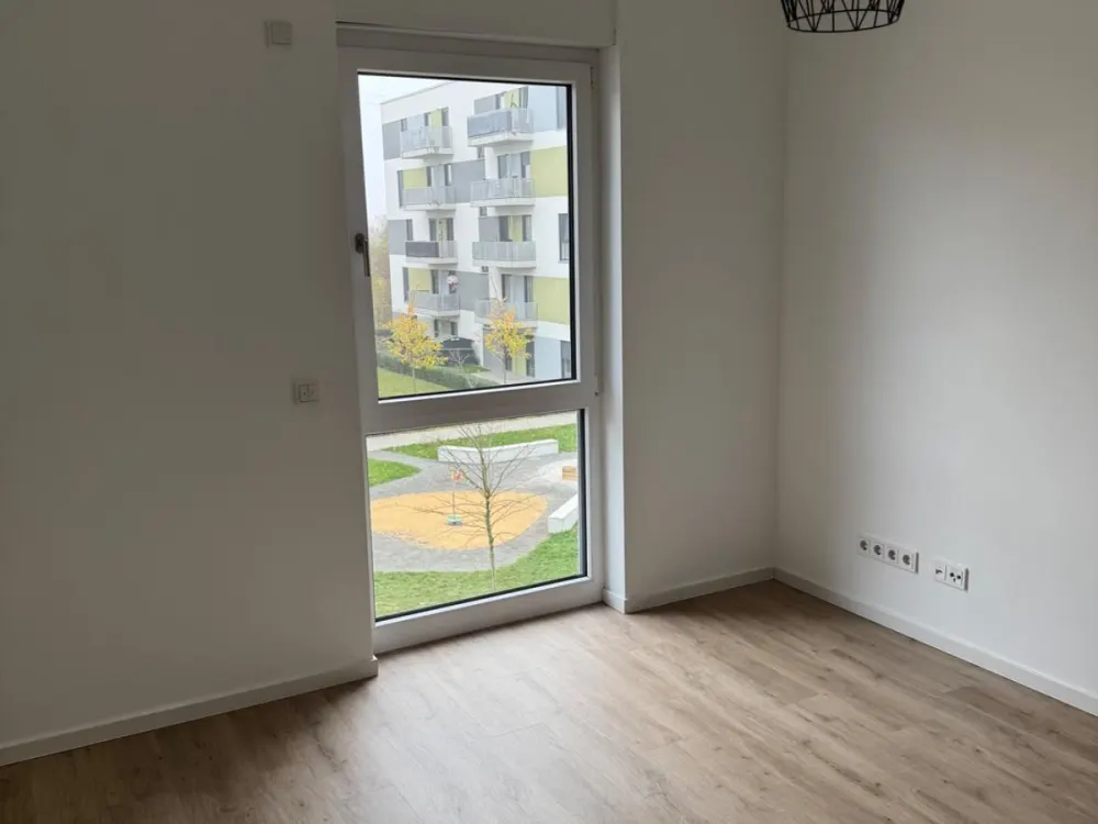 2-Zimmer Etagenwohnung zur Miete in Schönefeld