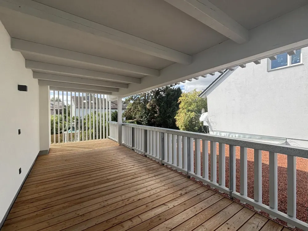Moderne 2-Zimmer-Wohnung mit überdachter Terrasse in Asperg