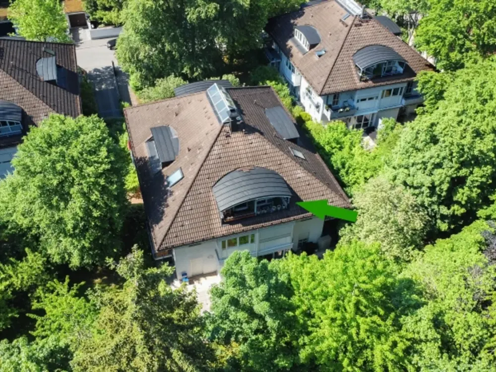 Bright Attic Apartment with Charm and Beautiful View