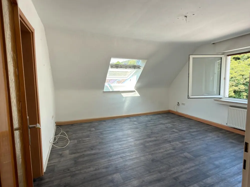 2,5-Zimmer-Wohnung DG