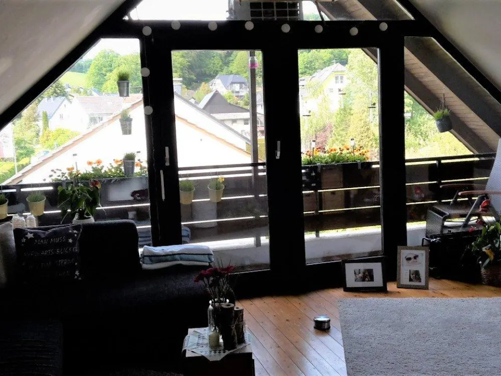 Quiet 1.5-Room Apartment with Balcony and Garden; Overath-Immekeppel
