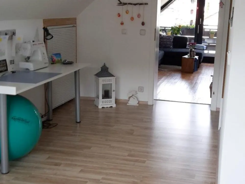 Quiet 1.5-Room Apartment with Balcony and Garden; Overath-Immekeppel