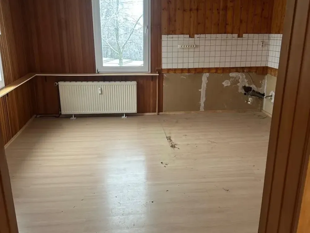 Achtung! Renovierungsbedürftige Wohnung für handwerklich begabte Personen zu vermieten