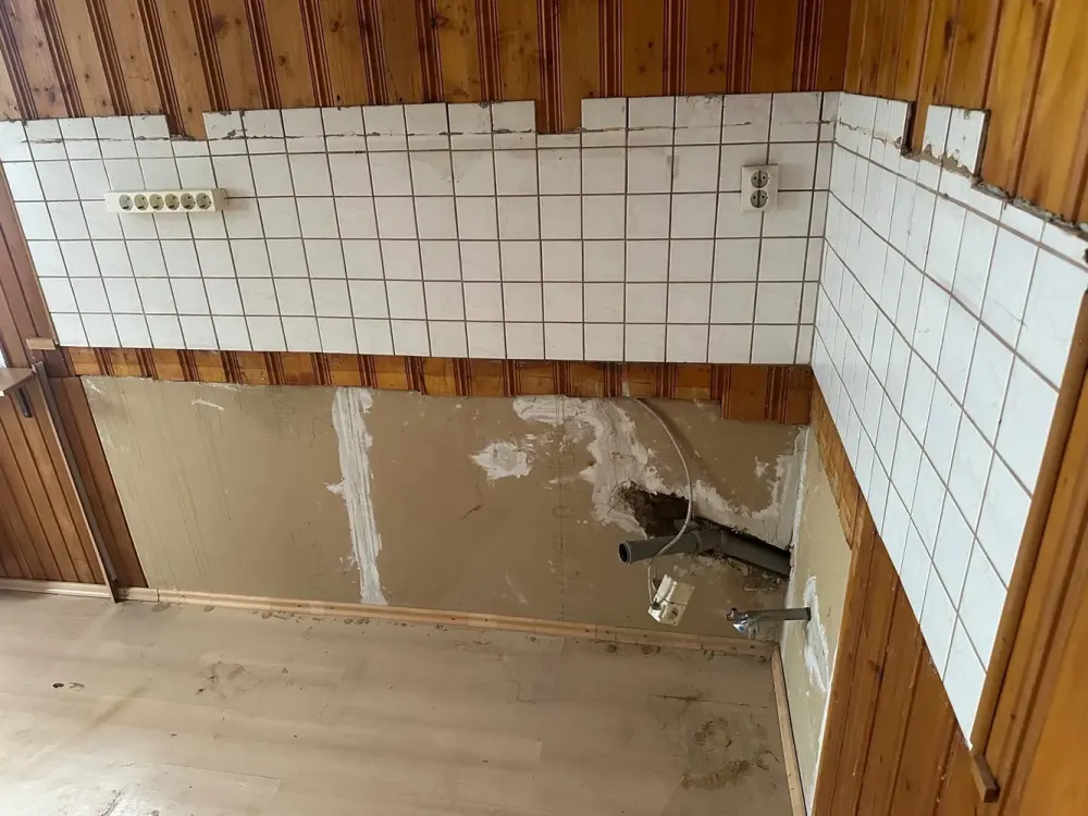 Achtung! Renovierungsbedürftige Wohnung für handwerklich begabte Personen zu vermieten