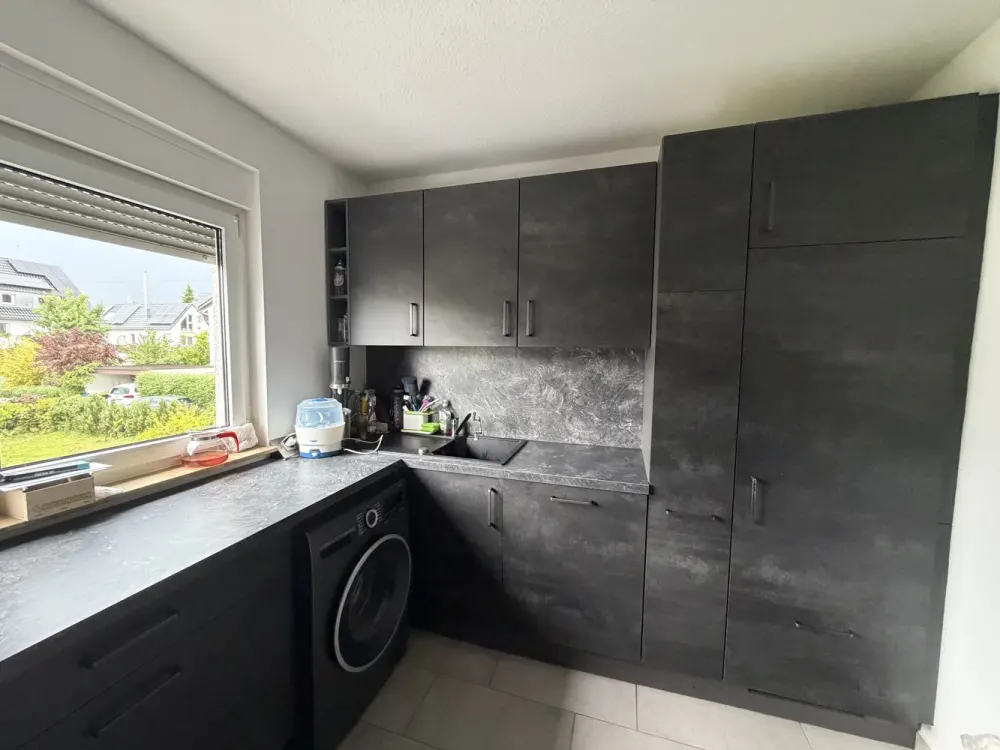 Modernisierte helle 3 Zi- Whg mit 2 Balkonen und Stellplatz in Oeffingen