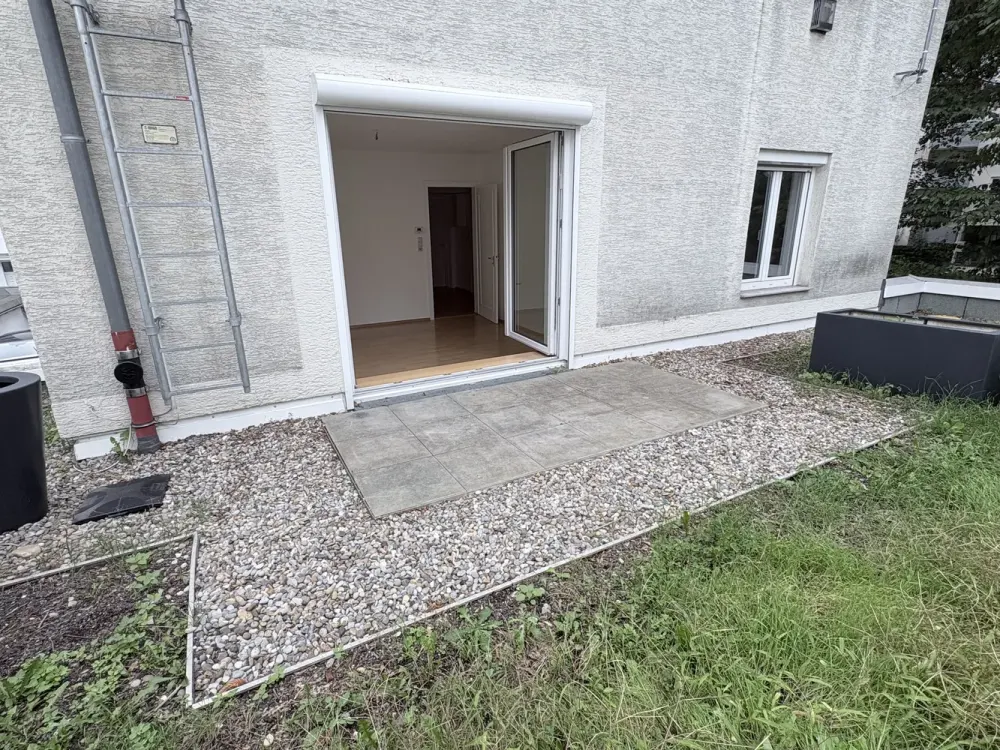 Zentrumsnahe, gut geschnittene 3-ZW Stgt.- West mit Terrasse