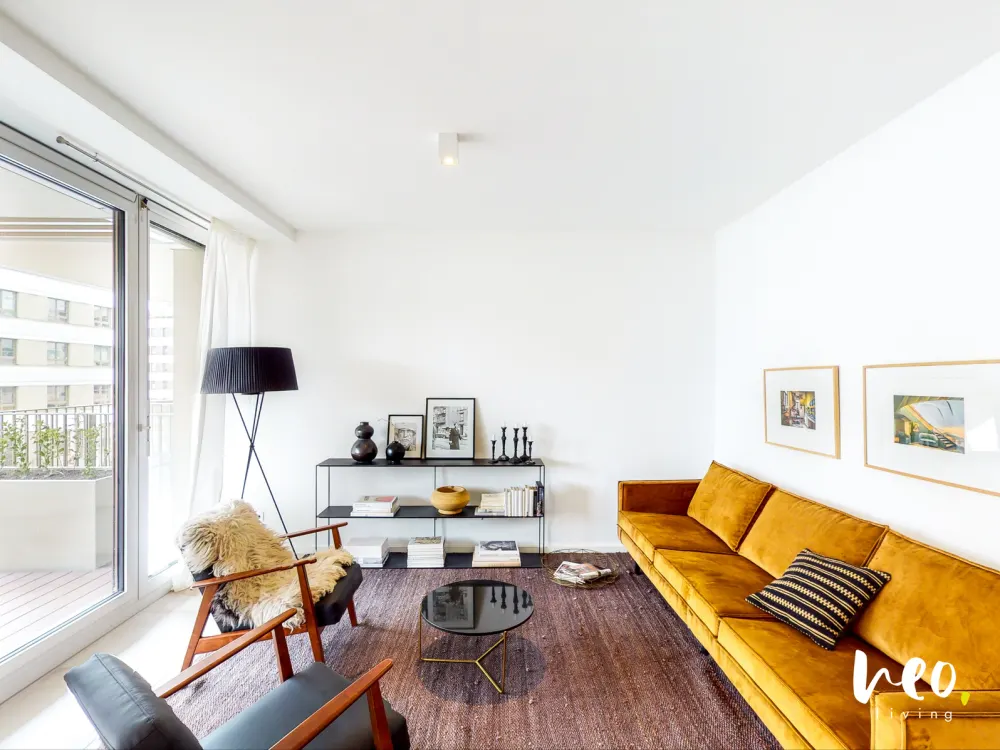 Masterbedroom, Wannenbad, Gäste-WC und Südbalkon