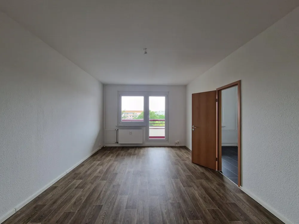 2 NKM geschenkt // Ein Tanzpalast zum wohlfühlen // 3 Zimmer mit Wannenbad + Balkon!