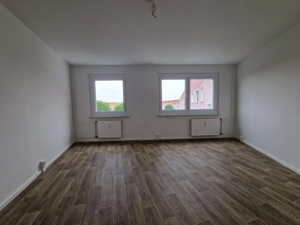 2 NKM geschenkt // Ein Tanzpalast zum wohlfühlen // 3 Zimmer mit Wannenbad + Balkon!