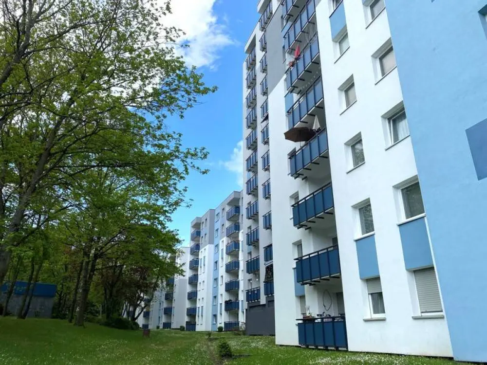 Schöne Aussicht: Familienfreundliche 4-Zimmerwohnung mit Balkon