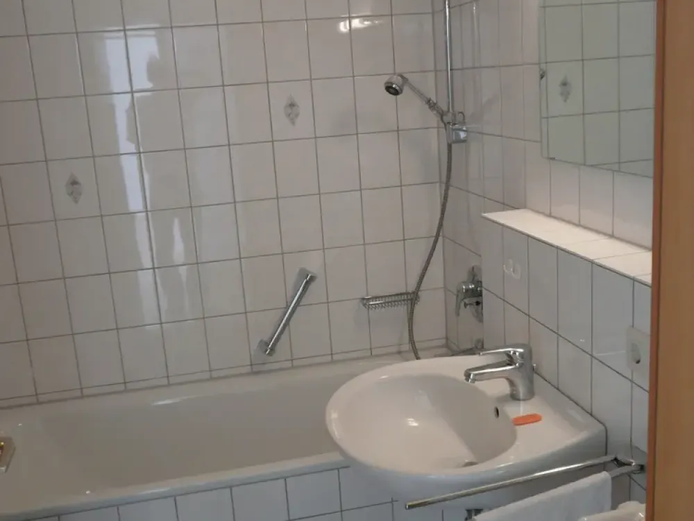 Geschmackvolle 2 Z.-Wohnung im Zentrum von Rutesheim