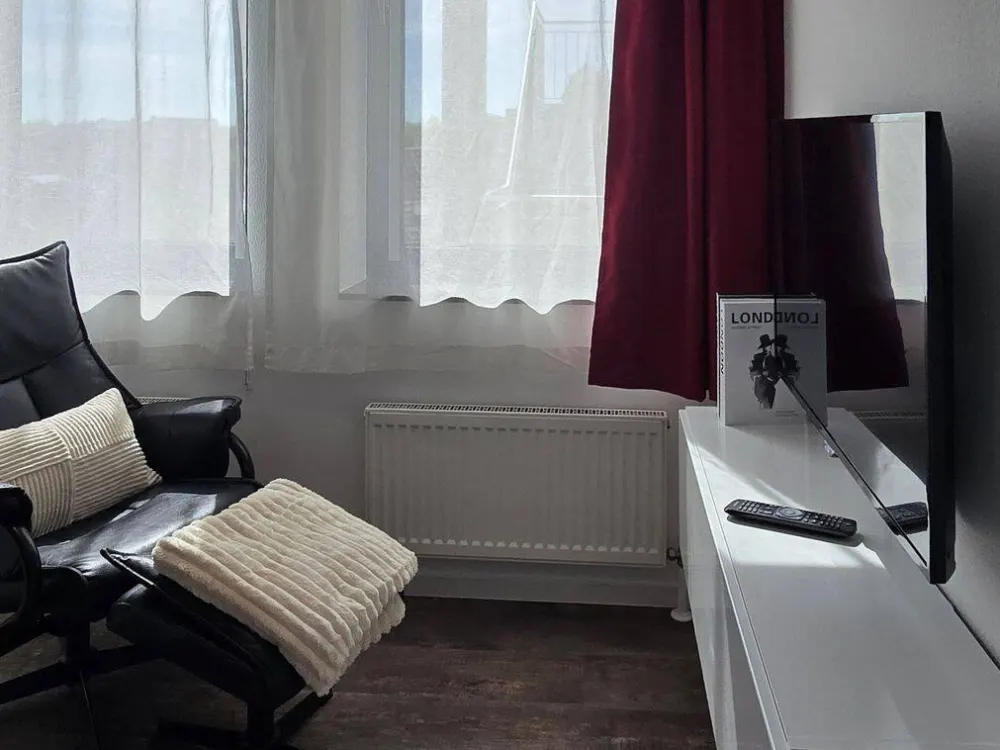 Gemütliches Single-Apartment - klein, aber voll ausgestattet, zentral in Niederrad