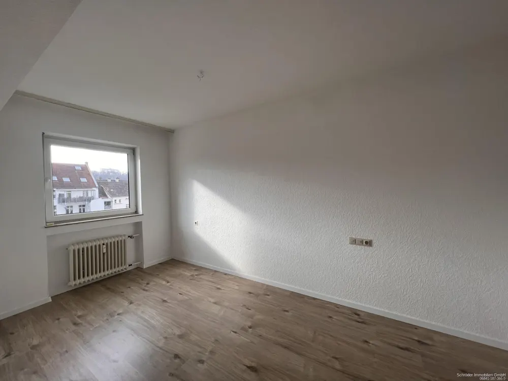 Zentrale 2-ZKB- Wohnung in Saarbrücken zu vermieten