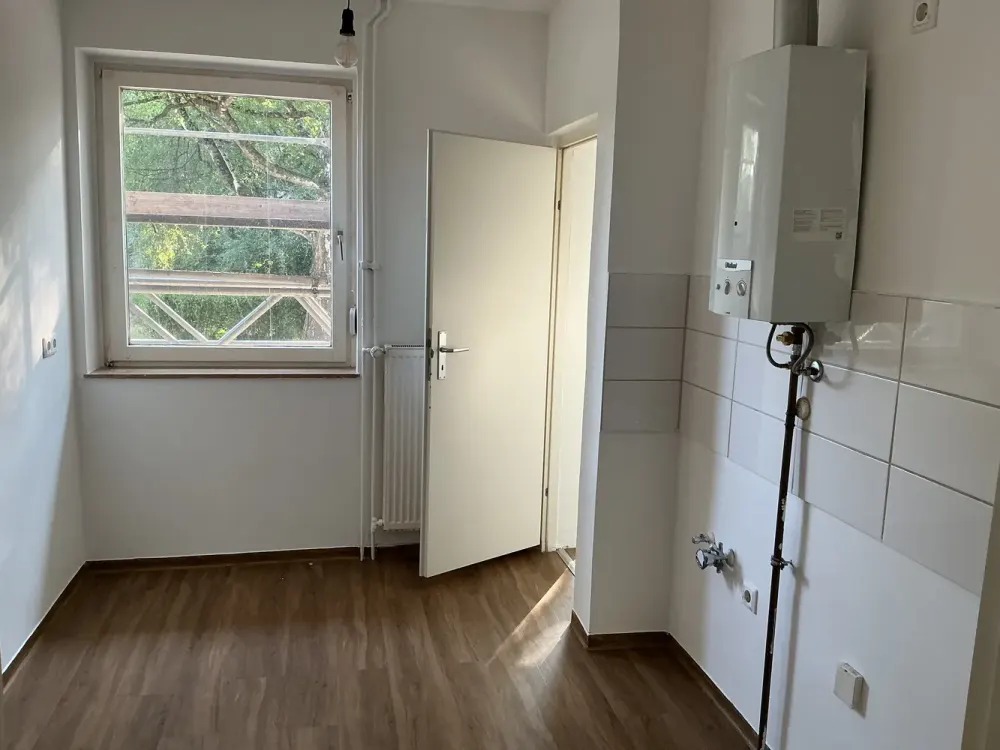 Schöne 2-Zimmer-Wohnung mit Tageslichtbad und Balkon in Hanau zu vermieten