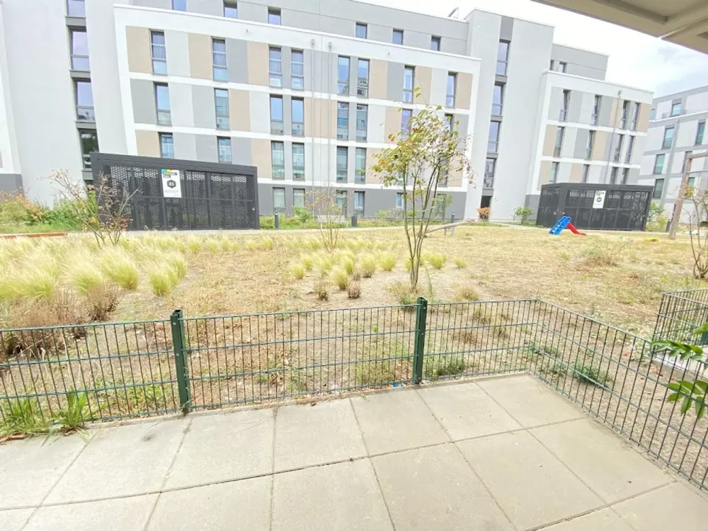 Helle 1-Zimmer-Wohnung mit Terrasse, barrierefreie Objektgestaltung, provisionsfrei